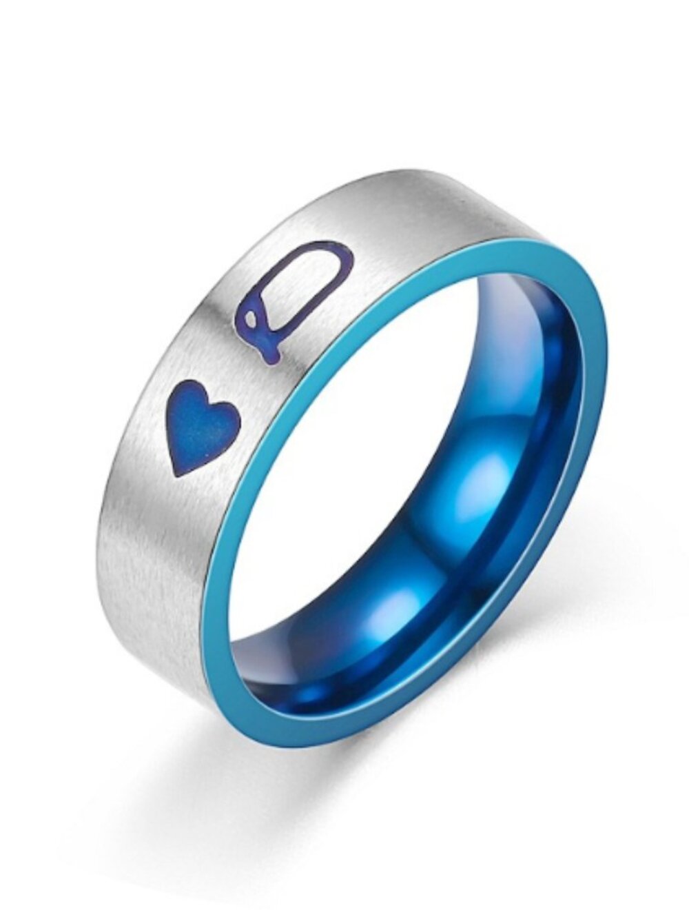Letter Q ring